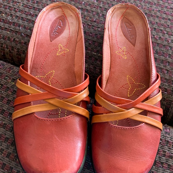 Clarke’s Slip ons 7.5M - Picture 6 of 12